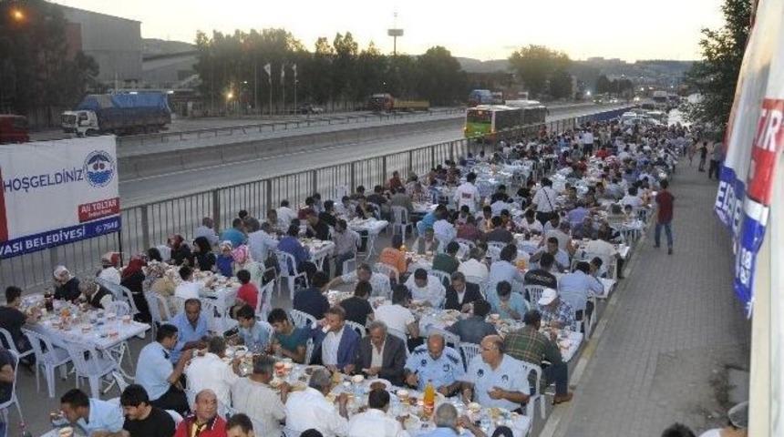 Dilovası&rsquo;nda İftarın İkinci Durağı Cumhuriyet Mahallesi