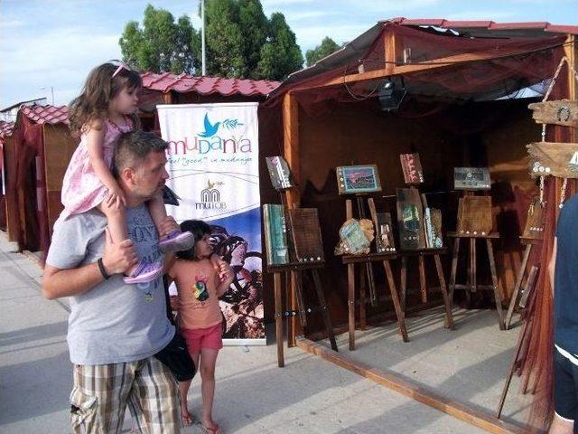 Mudanyalı M&uuml;badiller, Dede Topraklarında G&ouml;r&uuml;c&uuml;ye &Ccedil;ıktı 1