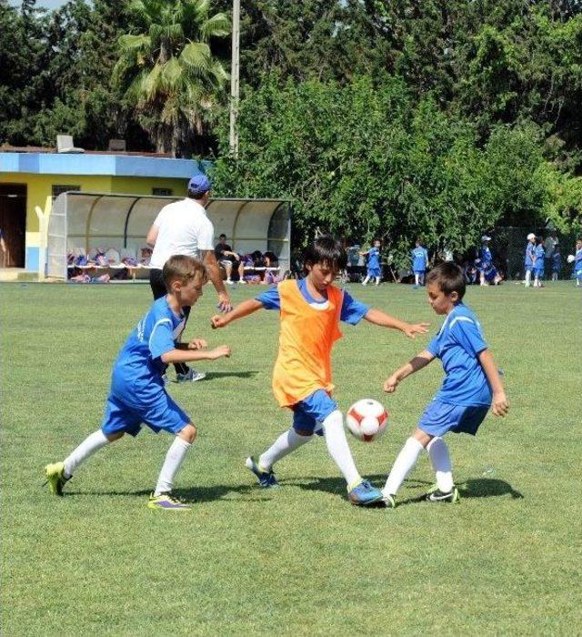 B&uuml;y&uuml;kşehir Geleceğin Sporcularını Yetiştiriyor 1