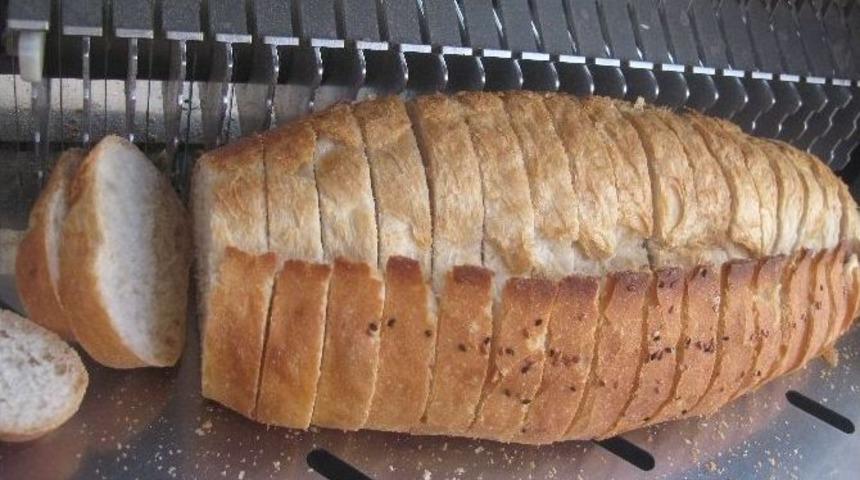 Niksar&rsquo;da Ekmek Zammına Vatandaş Tepkili