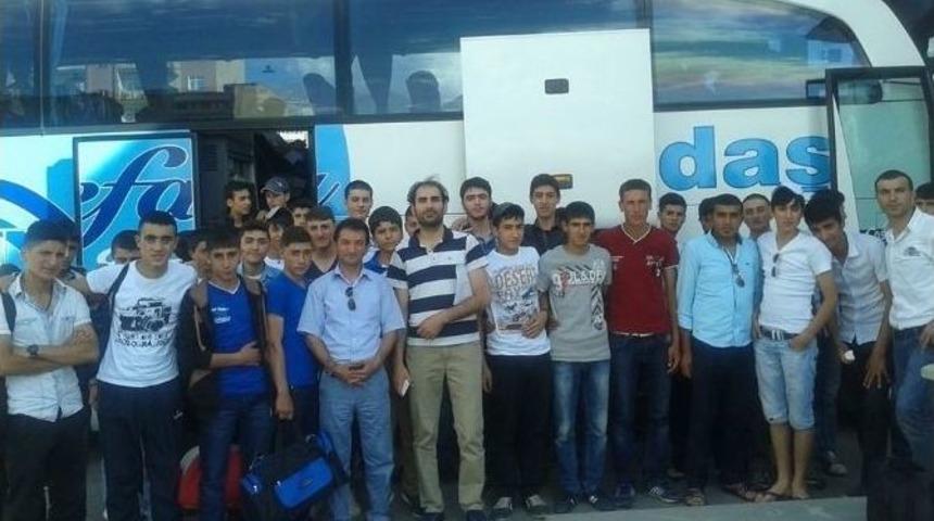 Gen&ccedil;ler, Gen&ccedil;lik Kampları İ&ccedil;in Anadolu Yollarında