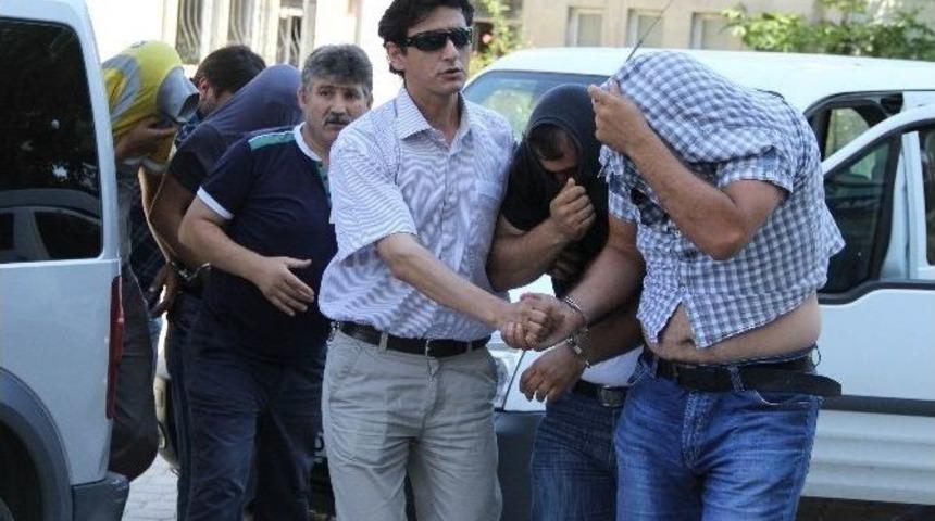 Mazot Hırsızlığına 4 G&ouml;zaltı