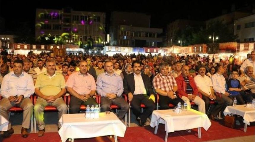 Aksaray'da Ramazan Sokağında Programlar S&uuml;r&uuml;yor