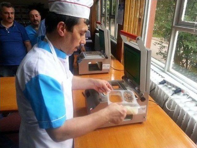 Dev Kazanlarda İftara Hazırlık