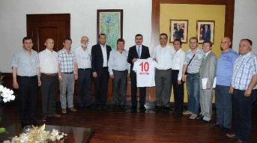 Vali Turhan'dan Balkes'e Destek