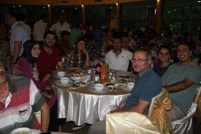 Adapazarı Belediye Personeli İftarda Buluştu 1