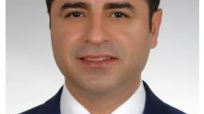 Hdp Cumhurbaşkanı Adayı Selahattin Demirtaş, Mal Varlığını Ysk&rsquo; Ye Bildirdi