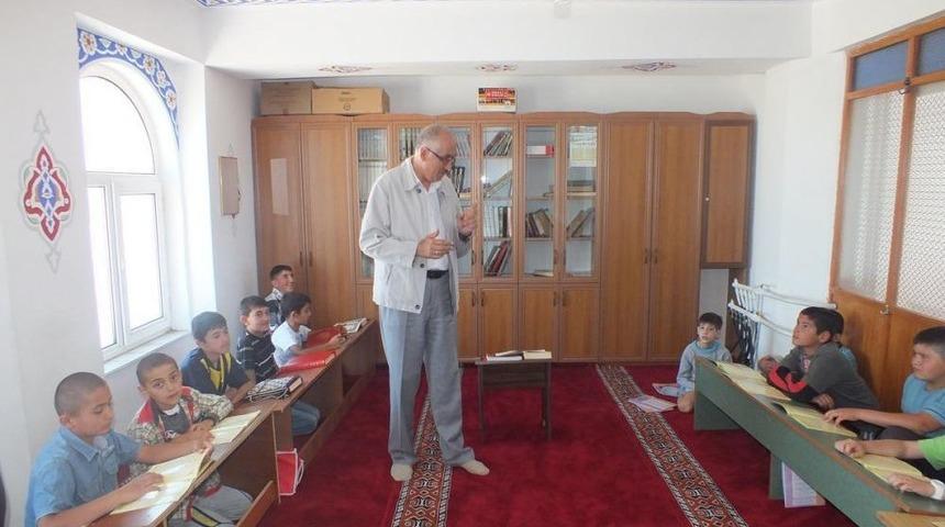 Tanrıverdi, Kur'an Kursundaki &Ouml;ğrencileri Ziyaret Etti