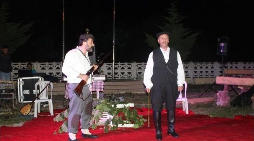 Tiyatroda Trajikomik Olay