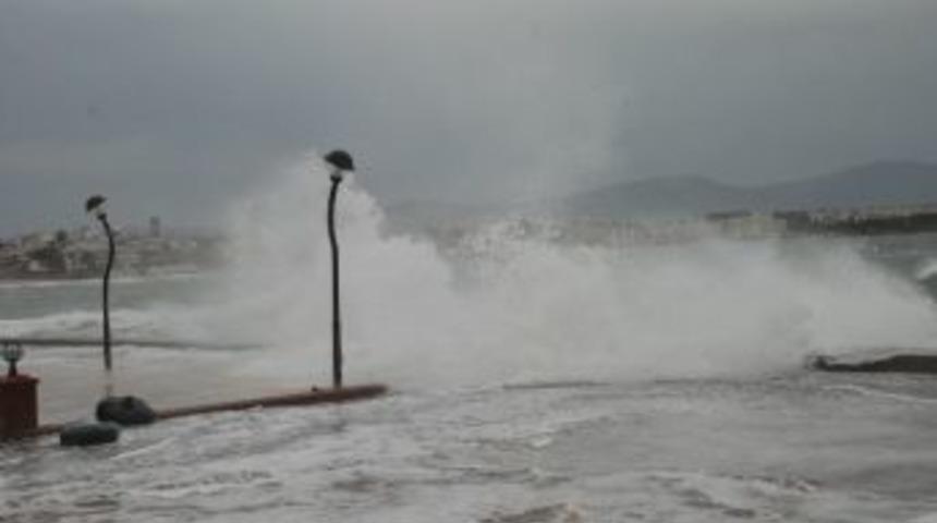 Denizcilere Fırtına Uyarısı