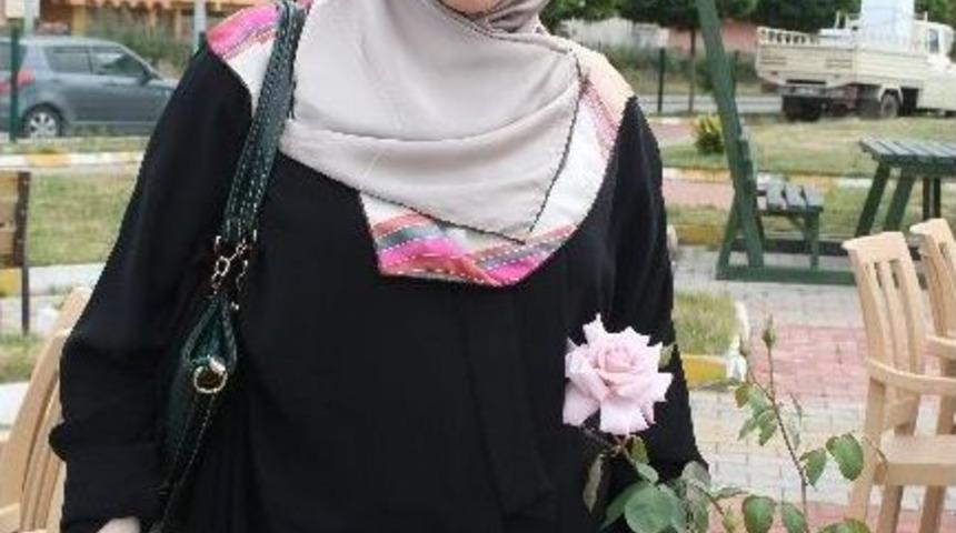 İstanbul'da Başbakan Erdoğan&rsquo;a 20 Yıl &Ouml;nce Bileziklerin Veren Nihal Karataş Trabzon&rsquo;da Ortaya &Ccedil;ıktı