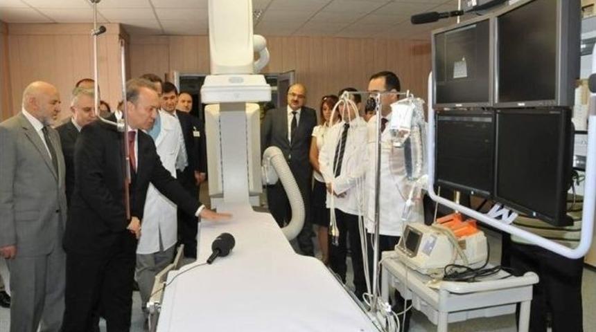 Afyonkarahisar Devlet Hastanesine Kazandırılan Anjiografi Cihazı T&ouml;renle Hizmete Sunuldu