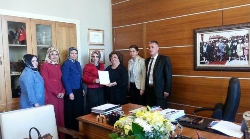 İki İl&ccedil;eye Kadın Kolları Başkanı Atandı