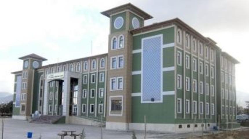 Karaman&rsquo;da &Ouml;mer Din&ccedil;er Anadolu İmam Hatip Lisesi Eğitime A&ccedil;ılıyor