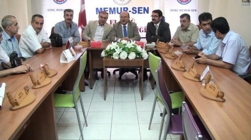 Bem-bir-sen Genel Başkanı Turbay, İhsanoğlu&rsquo;na Y&uuml;klendi