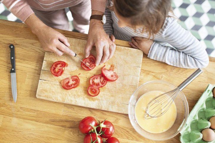 Ütü, temizlik ve yemek! İşte ev işleri için pratik öneriler