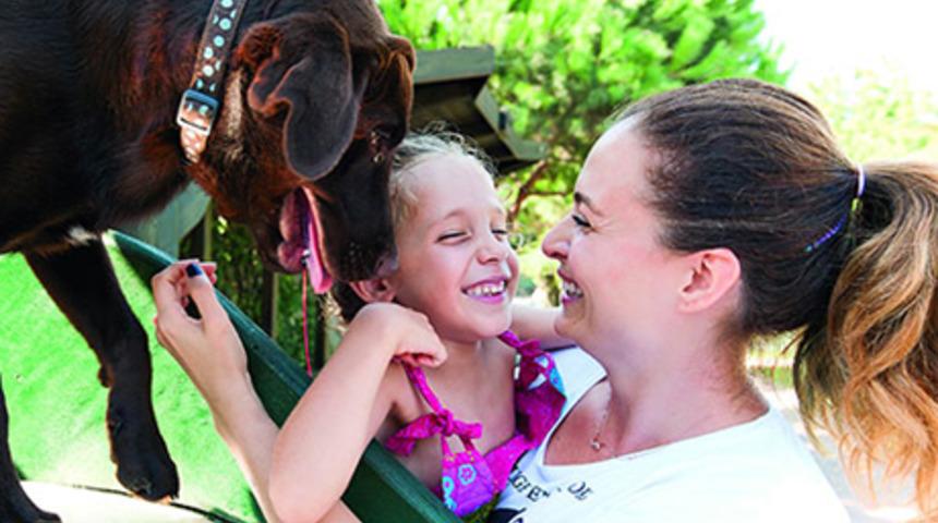  Ceyda D&uuml;venci Serebral Palsi CP hastalığı hakkında konuştu