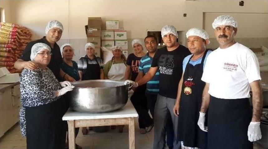 Erdemli'de Belediye İftar Yemekleri Gıda M&uuml;hendisi Denetiminde Yapılıyor