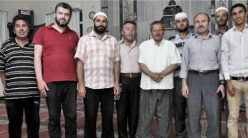 Kulu&rsquo;da Hatimle Teravih Namazı Geleneksel Hale Getirildi