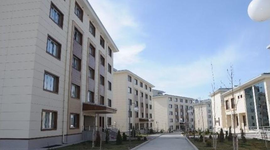 Yaz D&ouml;neminde 168 Yurtta 110 Bin &Ouml;ğrenci Kalacak