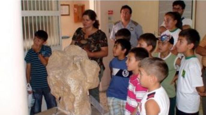 Ereğli’de İlkokul Öğrencileri Müzeyi Gezdi