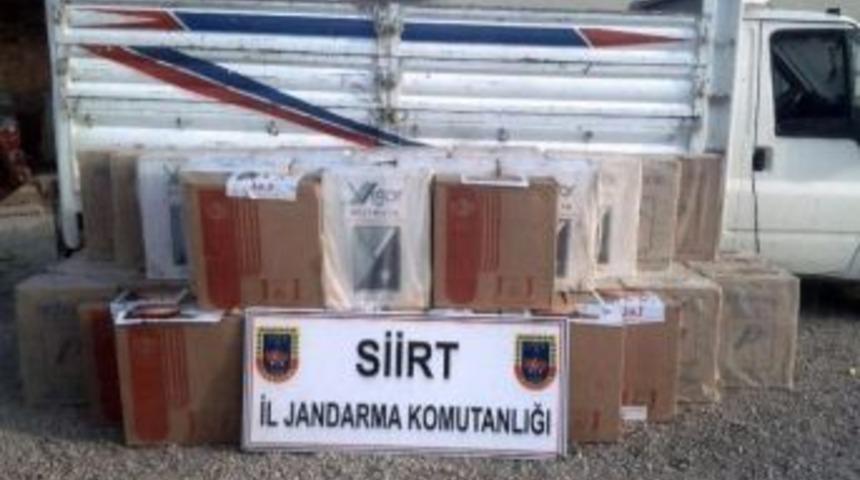 Siirt'te Bir Ayda 160 Bin 88 Paket Ka&ccedil;ak Sigara Ele Ge&ccedil;irildi