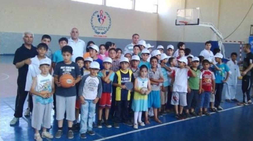 Ahlat'ta Yaz Spor Okulları A&ccedil;ıldı