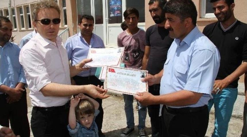 Mehteran Takımına &Ouml;d&uuml;l