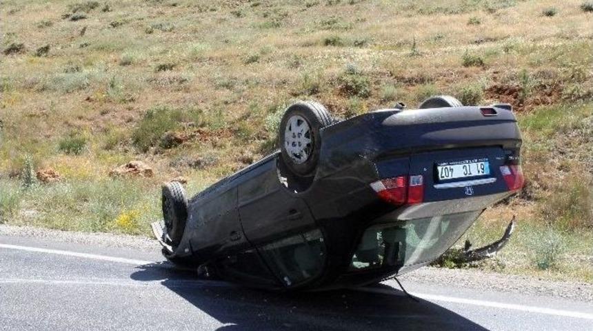 G&ouml;ksun&rsquo;da Trafik Kazası 2 Yaralı
