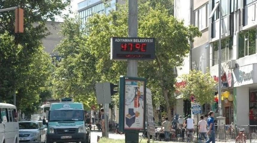 Adıyaman&rsquo;da Termometreler 47 Dereceyi G&ouml;sterdi