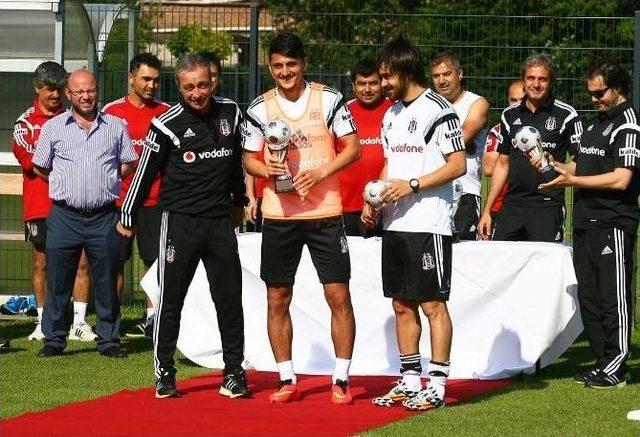 Beşiktaş'ta Yılın 'en'leri Ödülleri Sahiplerini Buldu