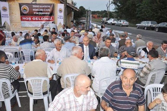 Tekkeköy’de Mahalle İftarı