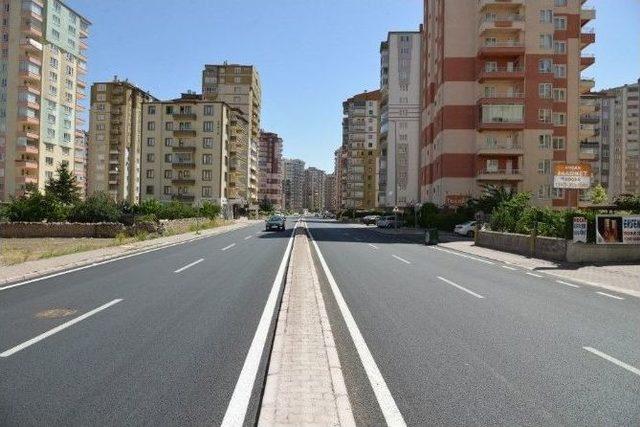 Köşk Caddesi Yenilendi