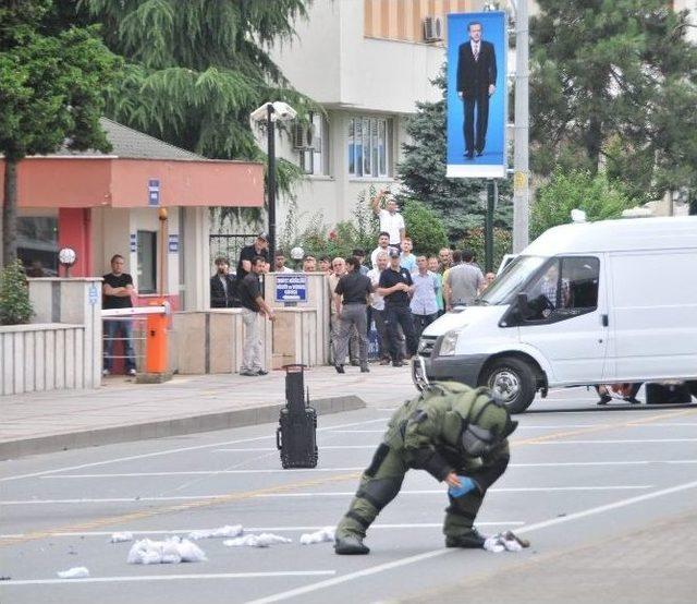 Rize Emniyet Müdürlüğü Önündeki Şüpheli Poşetten Oyuncak Ayı Çıktı