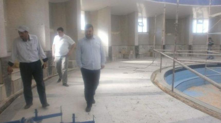 Heybeli Termal Tesislerindeki Kadınlar B&uuml;y&uuml;k Havuzun Bakıma Alındı