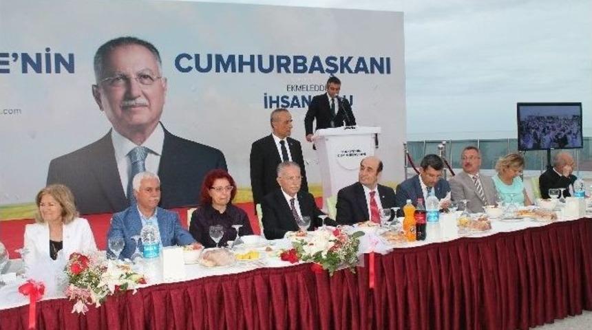 Cumhurbaşkanı Adayı Ekmeleddin İhsanoğlu Trabzon'da İftarda Sivil Toplum &Ouml;rg&uuml;tleri İle Buluştu