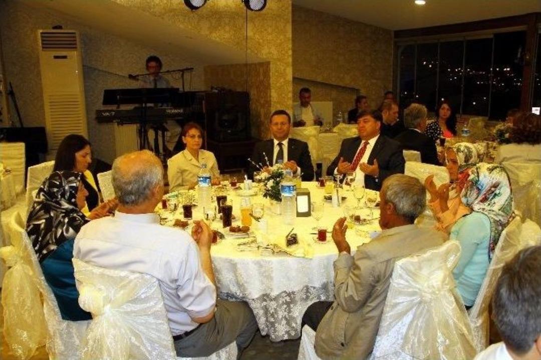 Şehit Yakınları Ve Gazilere İftar