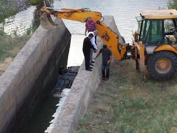 Erzincan’da Feci Kaza: 2 Ölü, 2 Yaralı G4