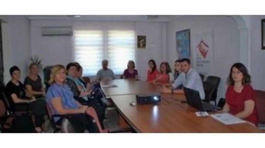 G&ouml;n&uuml;l El&ccedil;ileri Keşan&rsquo;da Toplandı