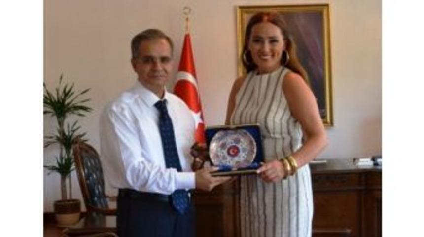 H&uuml;ner Coşkuner Vali Tapsız&rsquo;ı Ziyaret Etti