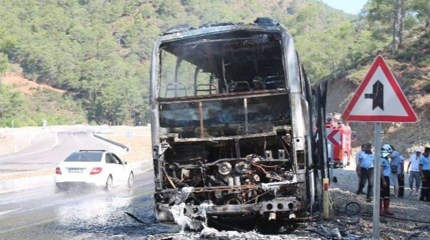 Turistler Yanmaktan Son Anda Kurtuldu