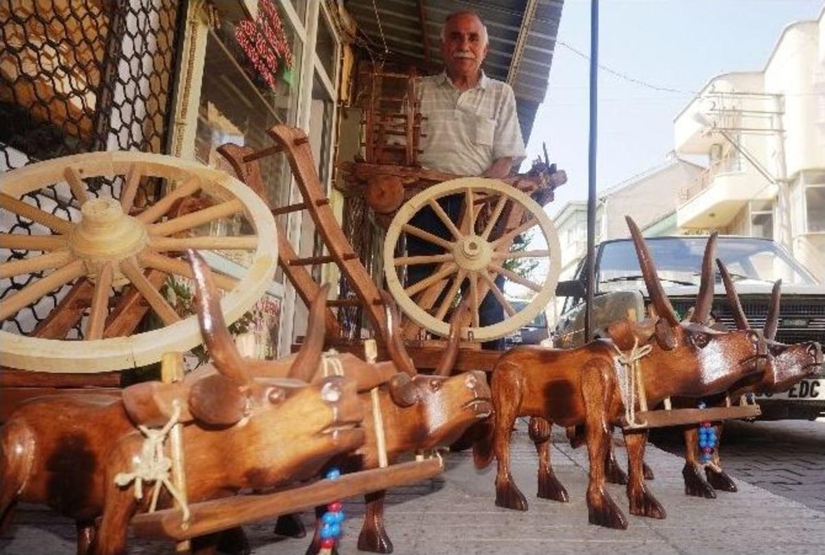 Ağa&ccedil;lar Elinde Hayat Buluyor