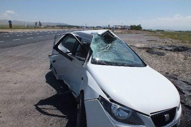 Pasinler'de Trafik Kazası: 6 Yaralı