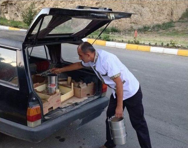 G&ouml;n&uuml;l Sofrasıyla Kemahlılar İftarda Buluşuyor 2