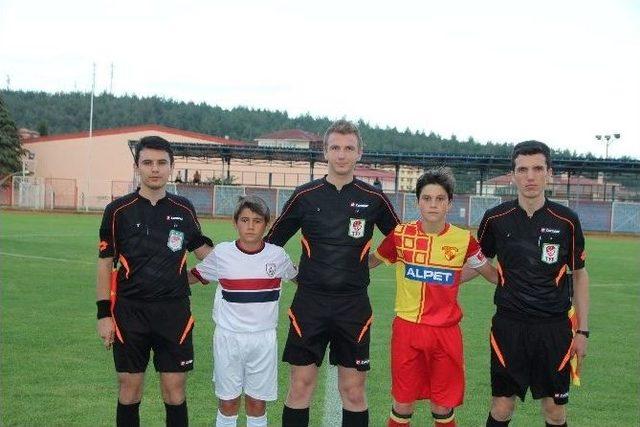 Bilecik'te U-13 2'inci Kademe Futbol Şampiyonası