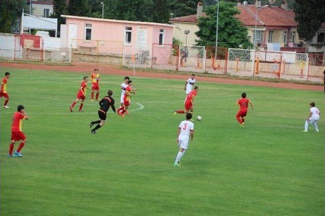 Bilecik'te U-13 2'inci Kademe Futbol Şampiyonası