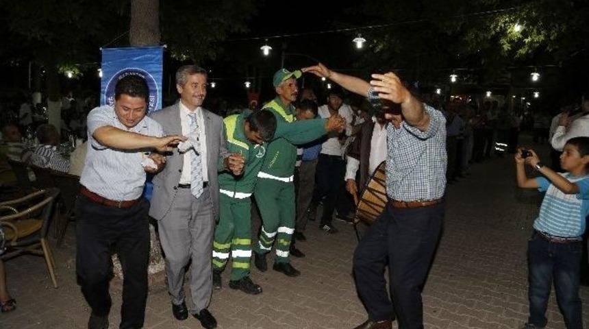 Başkan Tahmazoğlu İftarını Personellerle Birlikte A&ccedil;tı