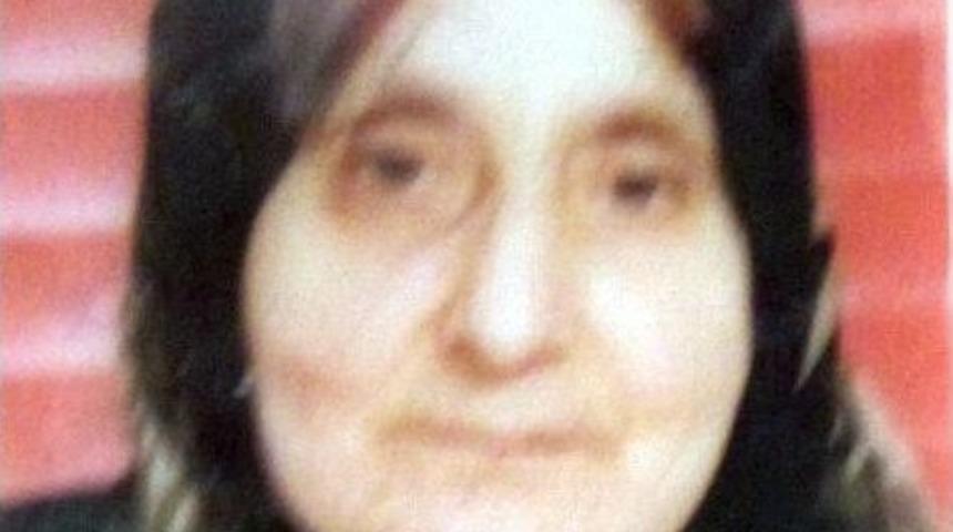 Balkondan D&uuml;şen Yaşlı Kadın &Ouml;ld&uuml;