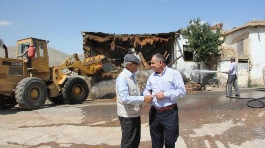 Yahyalı'da &Ccedil;evre D&uuml;zenleme &Ccedil;alışmaları