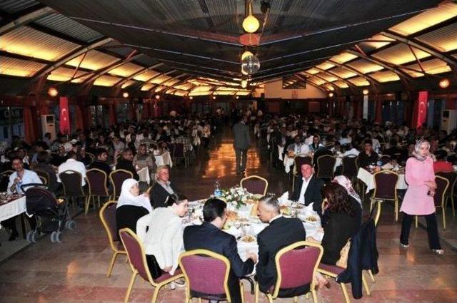 Vali Doğan, Şehit Yakınları Ve Gazilerle İftarda Buluştu 1